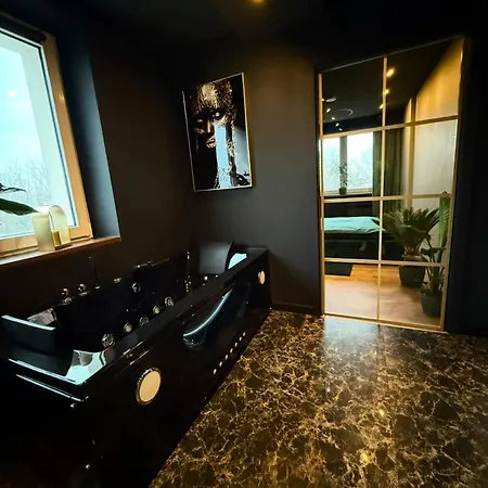 Jacuzzi Jungle