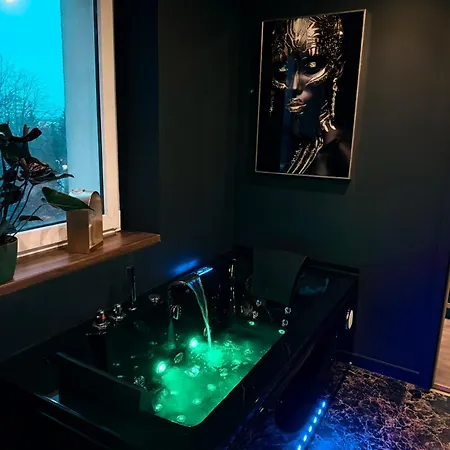 Apartament Jacuzzi Jungle *